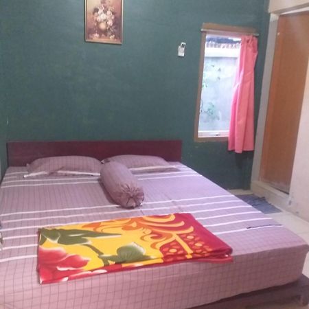Kenangan Guest House Sabong Exterior foto
