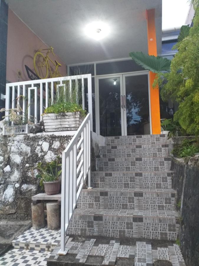 Kenangan Guest House Sabong Exterior foto
