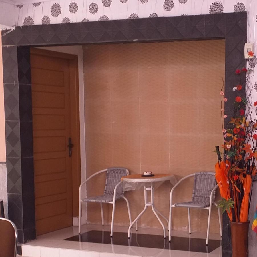 Kenangan Guest House Sabong Exterior foto
