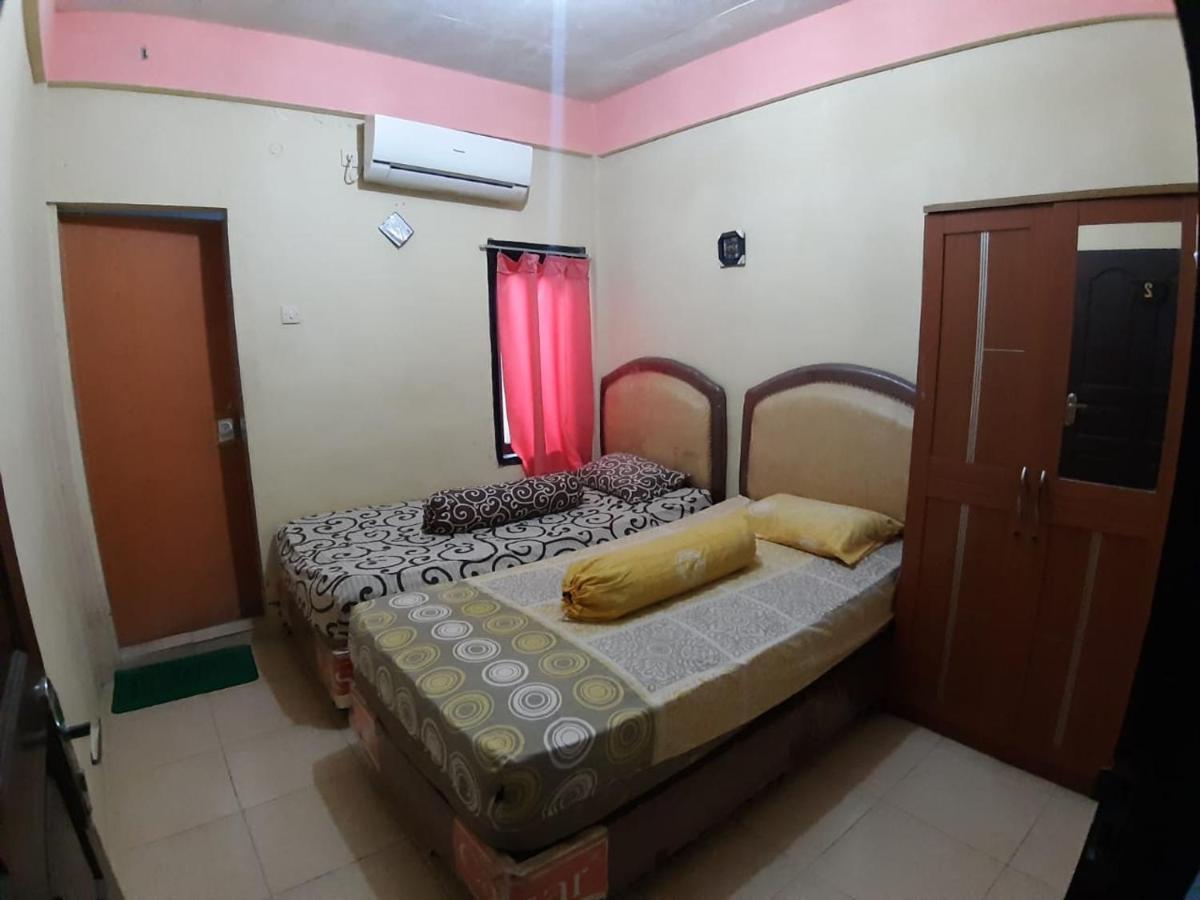 Kenangan Guest House Sabong Exterior foto