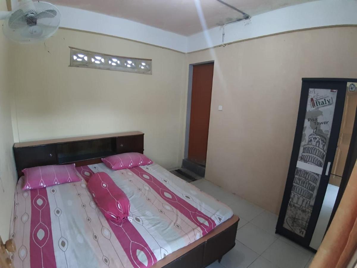 Kenangan Guest House Sabong Exterior foto