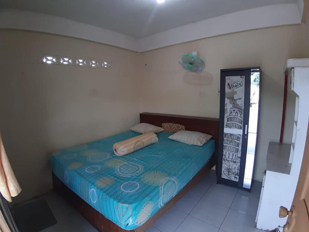 Kenangan Guest House Sabong Exterior foto