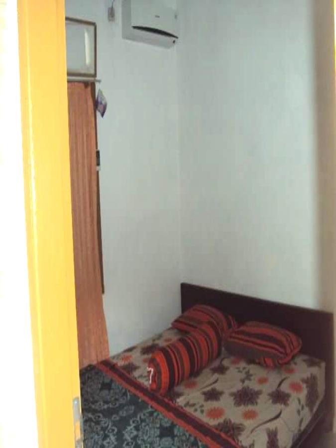 Kenangan Guest House Sabong Exterior foto